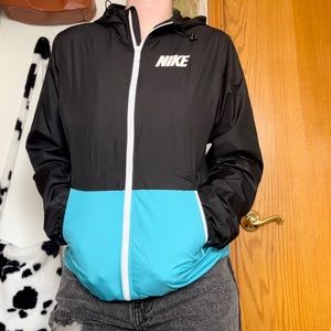 nike windbreaker